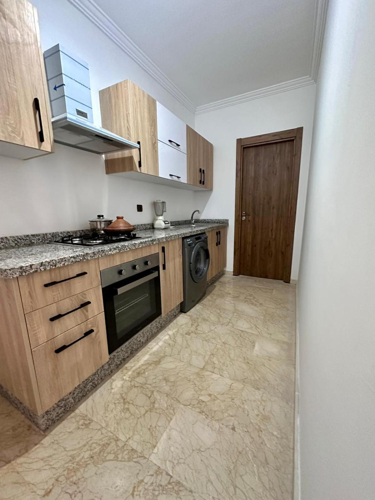 Luxurious 2 Bedroom Center With Pool ' Train Station ' Aeroport