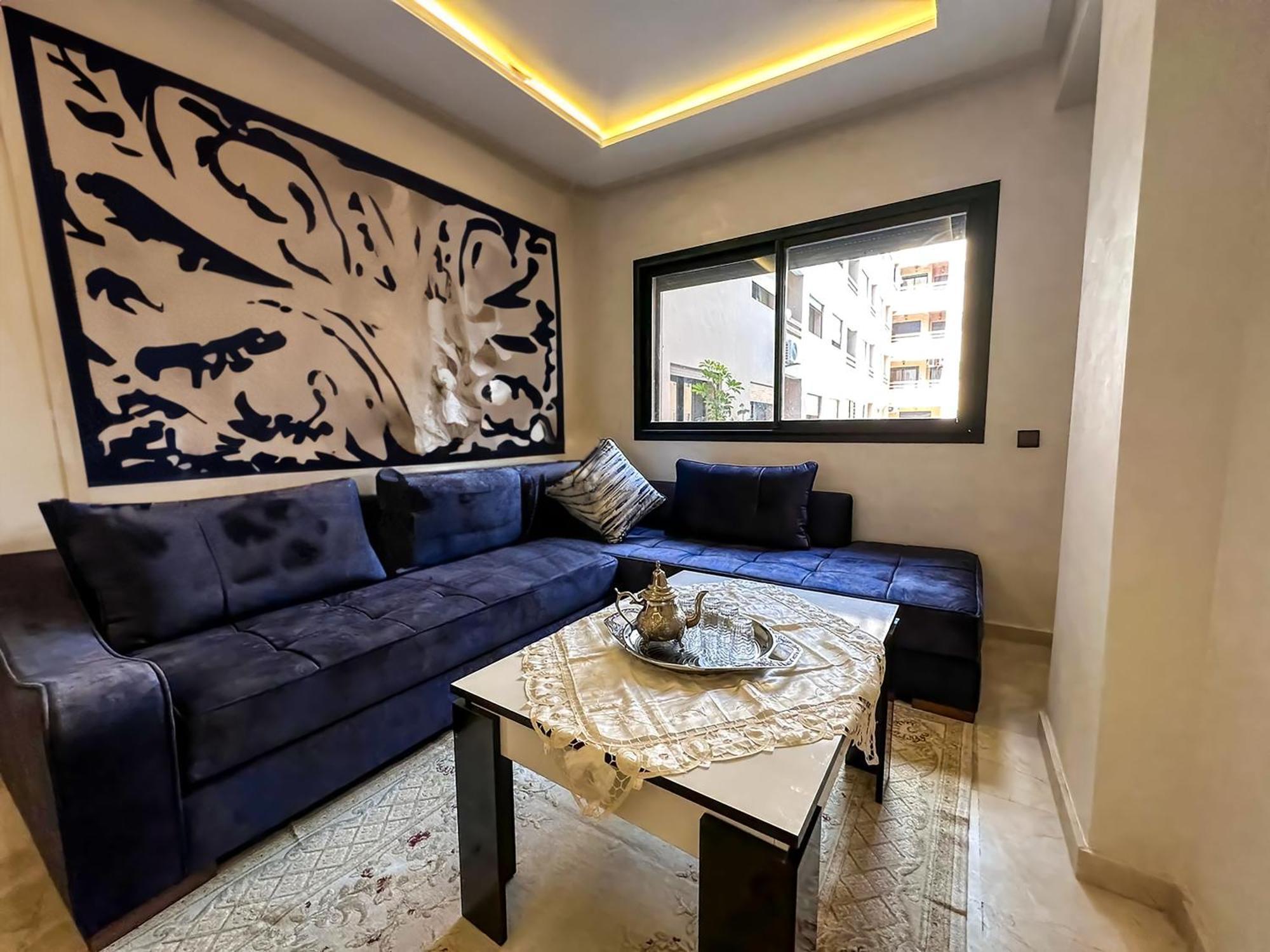 Luxurious 2 Bedroom Center With Pool ' Train Station ' Aeroport